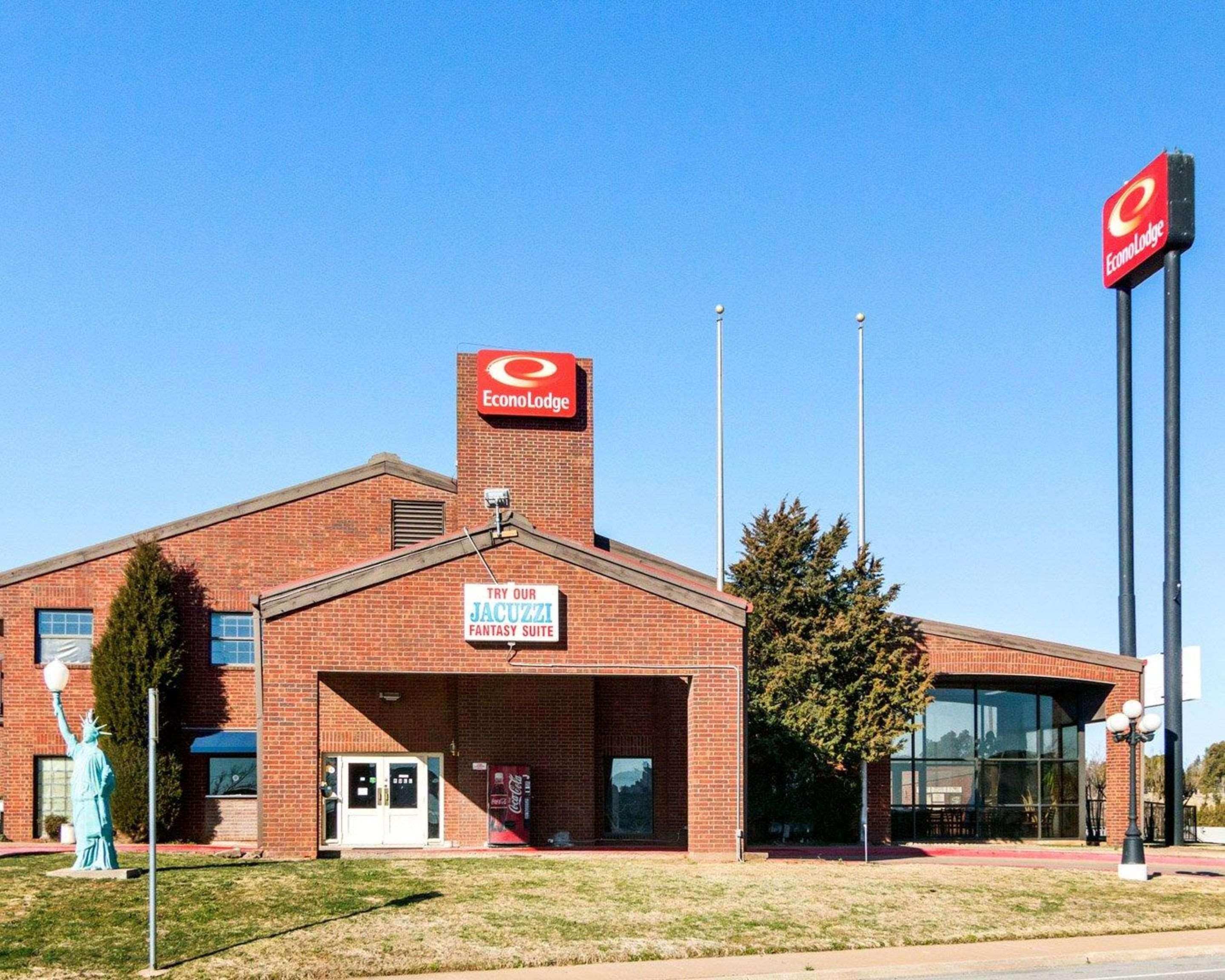 Econo Lodge Wichita Falls Downtown Exterior foto